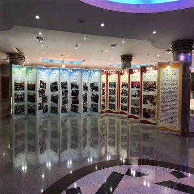 專業(yè)展陳解決方案 從展板搭建到展位布置的一站式服務(wù)